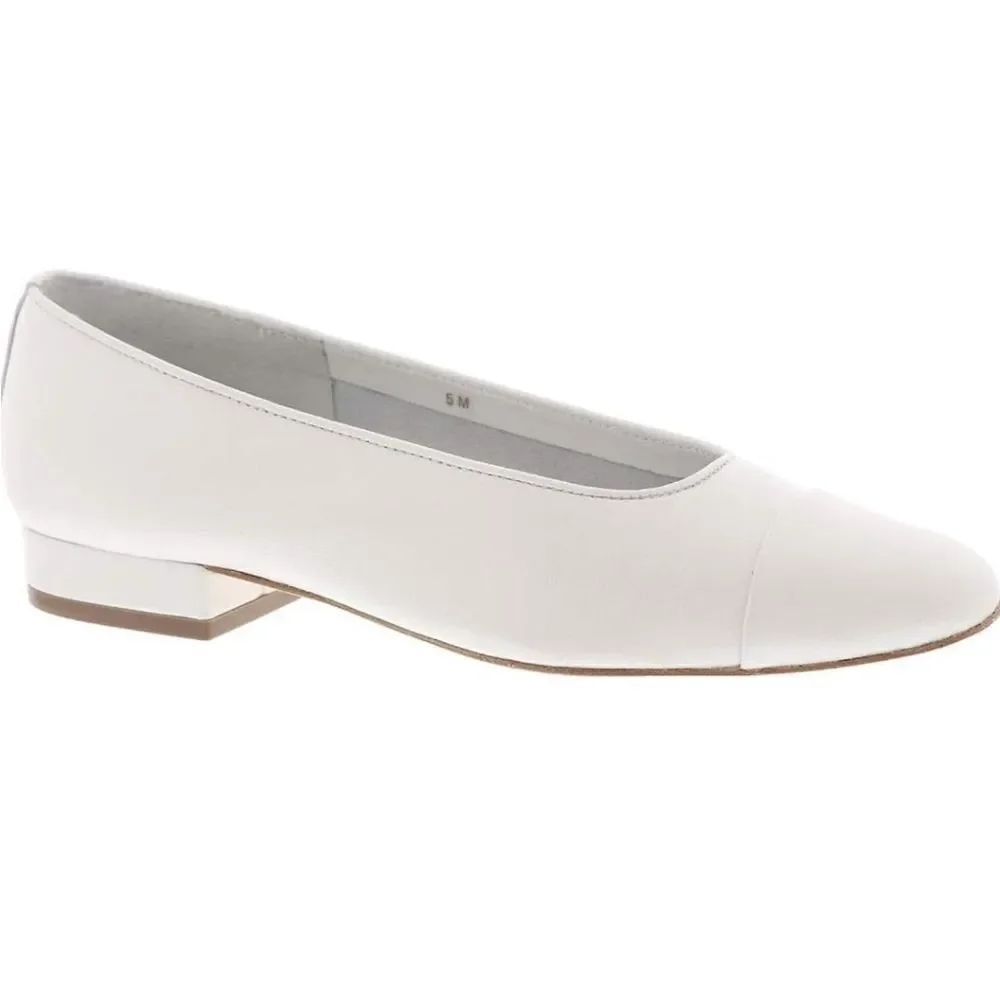 BRAND NEW VANILi WOMEN'S BALDACCI BALLERINA FLAT